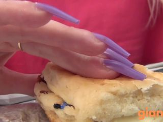 [giantess.porn] Southern Giantess - Breakfast Sandwich Starts A Good Morning keep2share k2s video-3