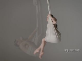 {hegre-art.com Nude Anti Gravity Yoga (mp4, 1080p, 144.55-1