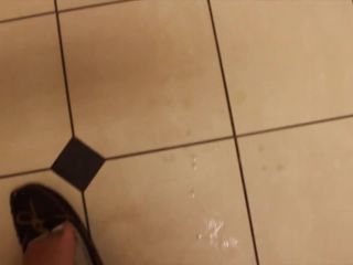 DelightfulHug_Public_Bathroom_Squirt_MV_prem Webcam-9