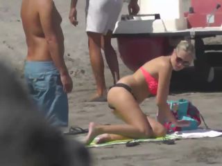 Blonde likes to be on all  fours-4