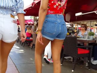 Candid vor babe in shorts blonde pawg thick-6