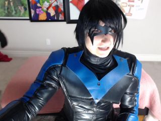 M@nyV1ds - Kosplay_Keri - Catwoman pegs Nightwing full camshow-3