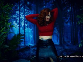 online xxx video 34 vacuum cleaner fetish femdom porn | Ludella Hahn – The Librarians GIANTESS Transformation | femdom-5