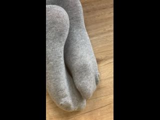 Spy on my smelly feet in grey socks , FOOT FETISH Amateur!-4