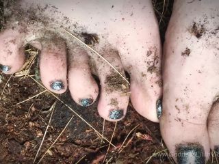 Pt 1Goddess Lilith - 10 Minutes Of Filthy Festival Feet-3