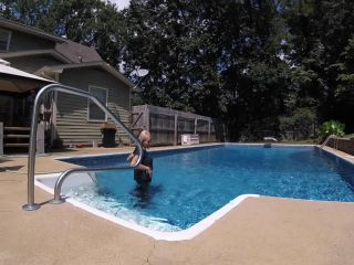 M@nyV1ds - BuddahsPlayground - Waders in Cold Pool-2