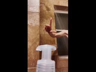 M@nyV1ds - LucySpanks - Naked Shower for Losers-2