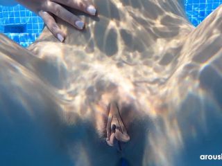 [Arousins] Dee Vine Underwater [02.18.24] [1080p]-4