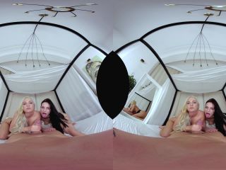  reality | Kristy Black, Leanne Lace in Valentine Threesome | virtual reality-9