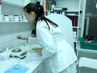 Czech SolesAnti-Smell Serum Lab Research For Her Really Stinky Feet (Smelly Feet,Toes) - 1080p-1