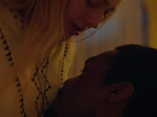 Dakota Fanning - Sweetness in the Belly (2019) HD 1080p!!!-4