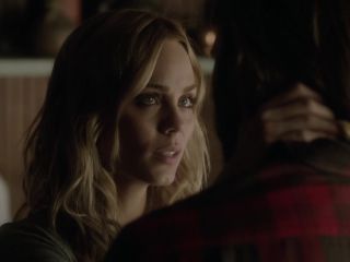 Laura Vandervoort – Bitten s03e02 (2016) HD 1080p!!!-1