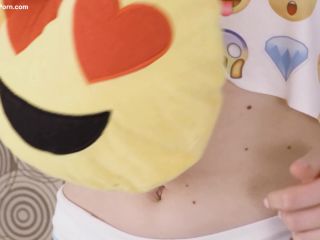 ExclusiveTeenPorn presents EMOJI 2018-04-06 on teen -5