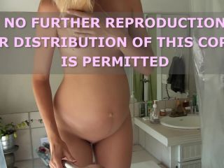 8 Month Pregnant Girl Takes a Bath Masturbates with the Shower Head Cums --1