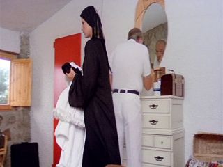 Nove ospiti per un delitto (1977)!!!-1
