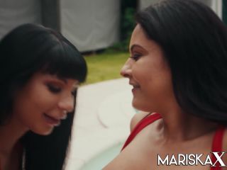 Hot lesbian scene Mariska - Valentina Ricci - 06/26/20-2