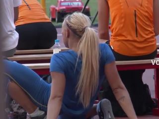 Sexy athlete stretching before competition Voyeur-0