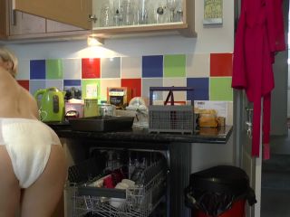 Bad Dolly – Housework in My Nappy Diaper bigtits -5