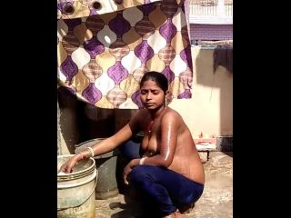 Pregnant Indian Bhabhi Shower-1