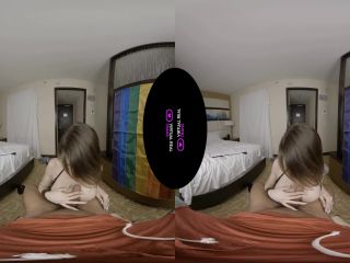 Casey Kisses - VR Hotel V  - shemale - shemale porn -1