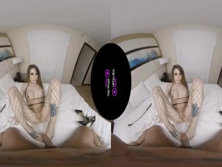 Casey Kisses - VR Hotel V  - shemale - shemale porn -7
