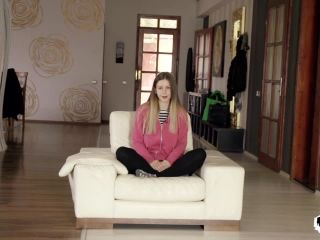 Stella Cox - 17.01.12 - 17.01.12-0