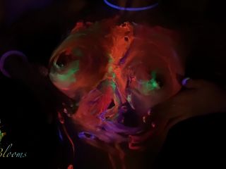 SpringbloomsNeon - Teen GF Makes him Cum and Uses Sperm from Condom Under the UV Light-0