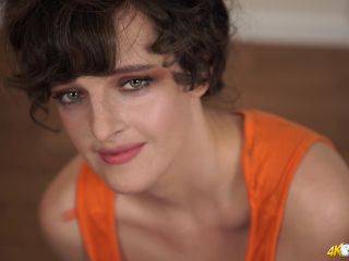 Video online DownBlouse Jerk - Kate Anne - I’ll Do You A Deal-5