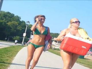 Sexy girl walking towards the beach-9
