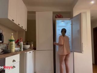 [GetFreeDays.com] Cleaning the fridge with me with lots of farts . Full 10 min video on my of page Porn Leak October 2022-3