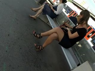 Sexy milf legs crossed toes amar voyeur candid 54-6