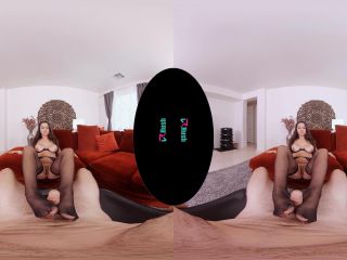 Nicole Sage - I'm Too Sexy To Be Cleaning! - VRHush (UltraHD 2K 2020)-2