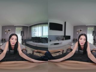 Kimberly Simon - The Rack - xVR Porn, VR Porn (UltraHD 2K 2021)-0