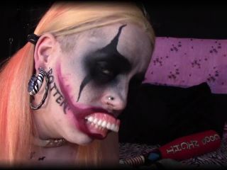 M@nyV1ds - GoddessZora - Vengeance Harley Quinn Denture Daze-7