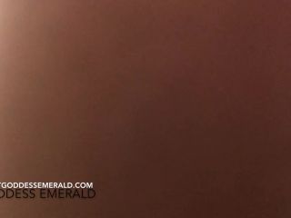 online xxx video 32 Goddess Emerald - Enslaved to Emeralds Feet, gym foot fetish on femdom porn -5