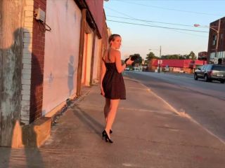 ErikaSwingz - Flashing in the Indiana Streets - Public nudity-7