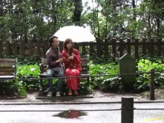 Awesome Asian babe in kimono enjoys the outdoors Video Online Japanese AV Model 640 Public!-0