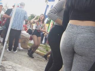 Hottest bubble butt in the entire big party-4