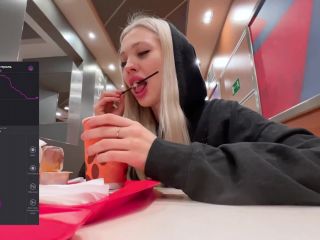 Stoned bae - My Friend Controls My Lush Vibrator In a Public Place 1080P - Stoned_bae-6