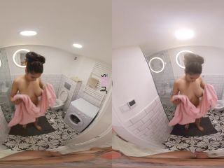 Groping The Gipsy Teen In The Shower Gear vr - [Virtual Reality]-9