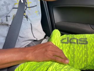 M@nyV1ds - VictorHugo - brunette having sex in the car-2