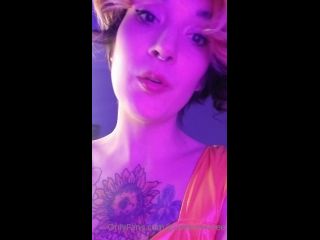 @goddesseevee 2021-01-28 4 being a GOOD mushbrain for MOMMY S-7