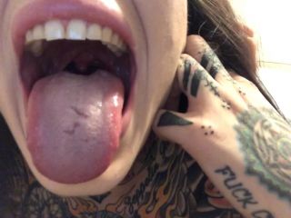 M@nyV1ds - TigerLillySuicide - Showing off my tattoos, mouth and pussy-6