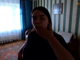 [Amateur] Девушка испортила оргазм в российском отеле. (минет, удары яиц)-1