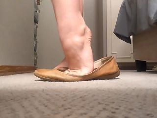 free porn clip 2 Flat shoeplay with sexy anklet upd - wrinkled soles - feet porn loli foot fetish-8