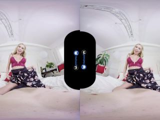 Kat Dior in Risky Business, porn blonde lingerie on virtual reality -0