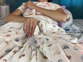 Skinny Girl Plays with both Holes at the same Time, Cumming from Fisting – Little_Nika18 fisting Little_Nika18-0