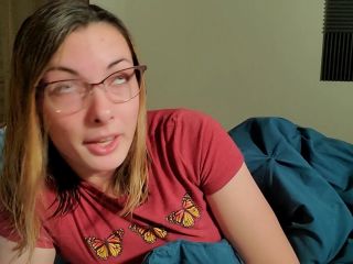 Impregnating My Virgin Sister webcam Miss Malorie Switch-1