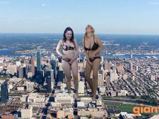 [giantess.porn] SizeFetishZone  Mom and daughter Kissing Growth keep2share k2s video-4