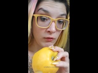 @goddesseevee 2019-06-04 9 minutes of Me consuming you  $#NEW-6